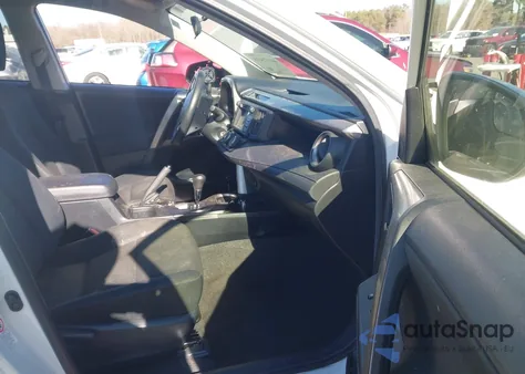 2016 Toyota Rav4 Le из США, поврежденный, VIN JTMZFREV4GJ082124